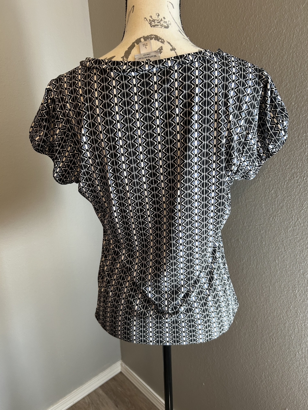 Worthington Stretch L Short-Sleeved Blouse - Picture 2 of 3